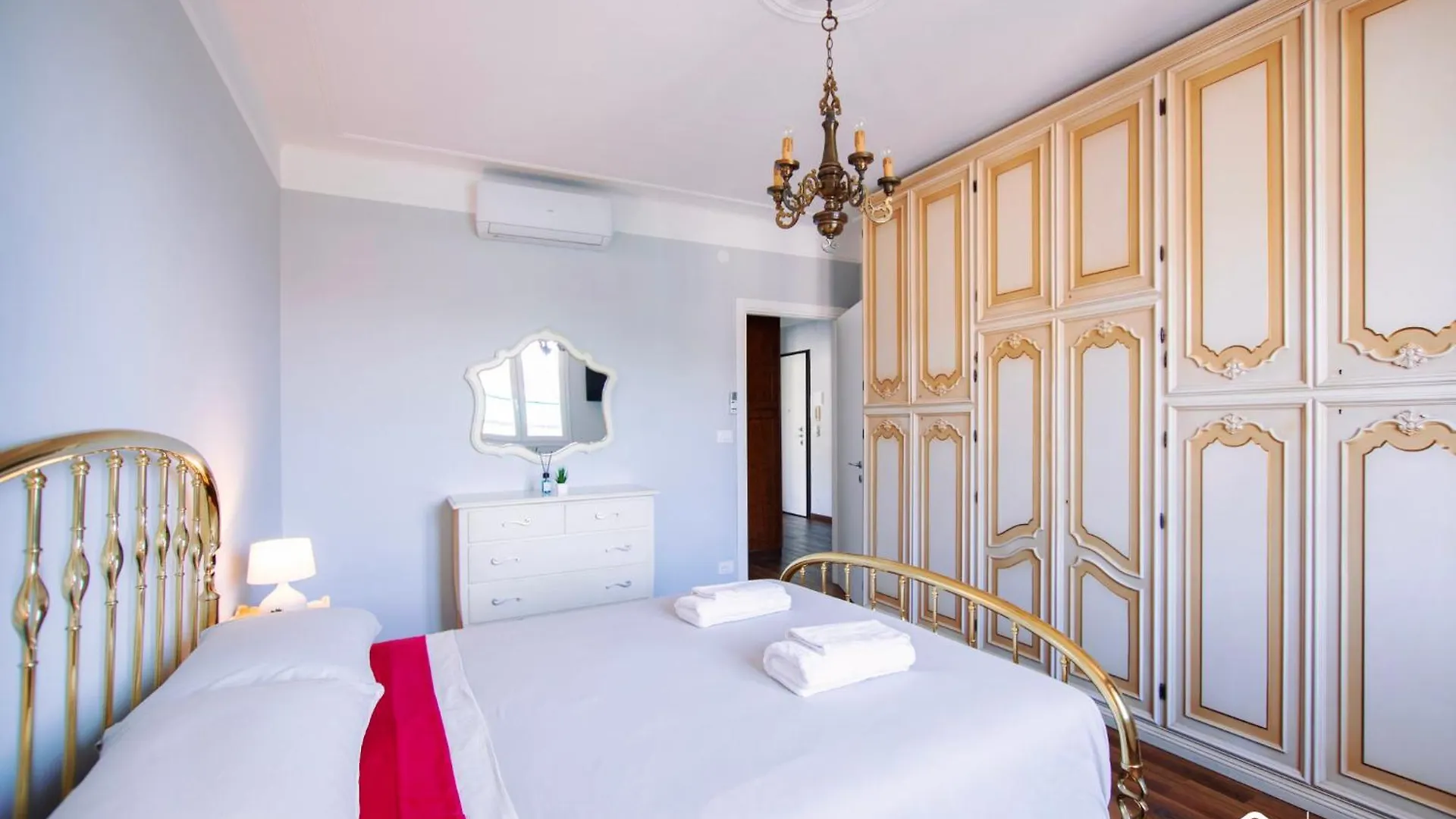 Elegant Apartment-Con Free Wi-Fi & A/C Sanremo Apartment